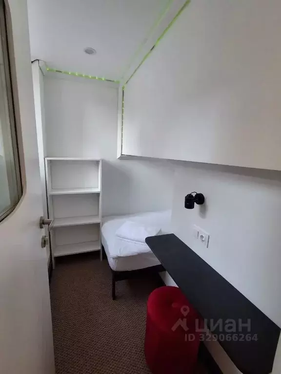 Комната Москва ул. Буженинова, 2 (5.0 м) - Фото 1