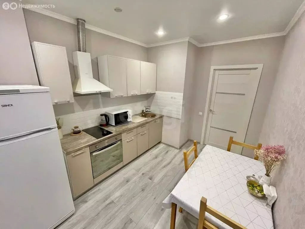 1-комнатная квартира: Казань, улица Аметьевская Магистраль, 16к4 (37.8 ... - Фото 2