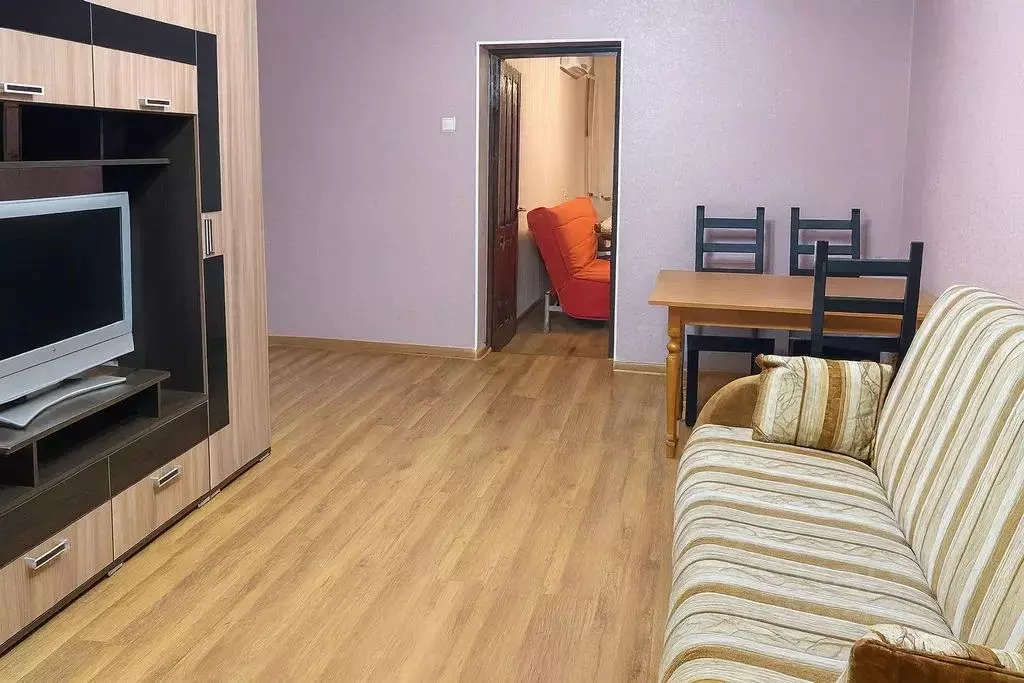 3-к кв. Московская область, Домодедово Авиационный мкр, просп. ... - Фото 2