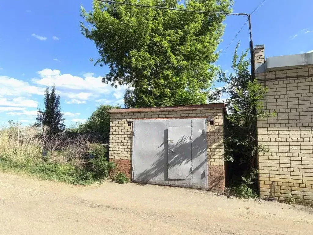 Гараж в Саратовская область, Саратов ул. Имени Т.С. Хвесина, 42 (20 м) - Фото 1
