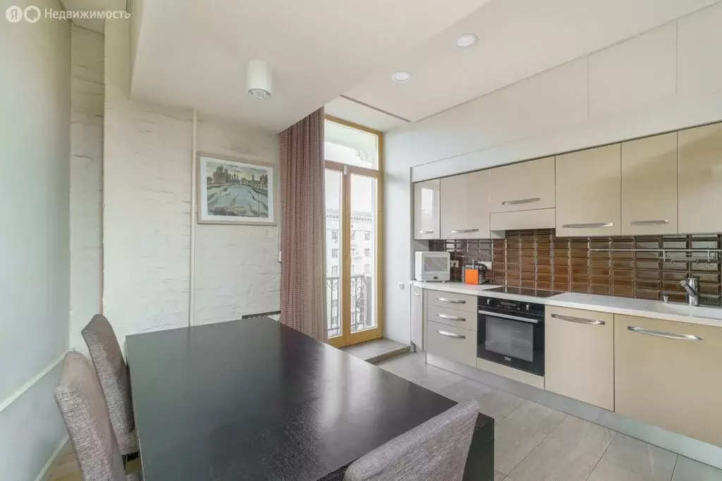 3-комнатная квартира: Москва, 3-я Фрунзенская улица, 1 (93.3 м) - Фото 1