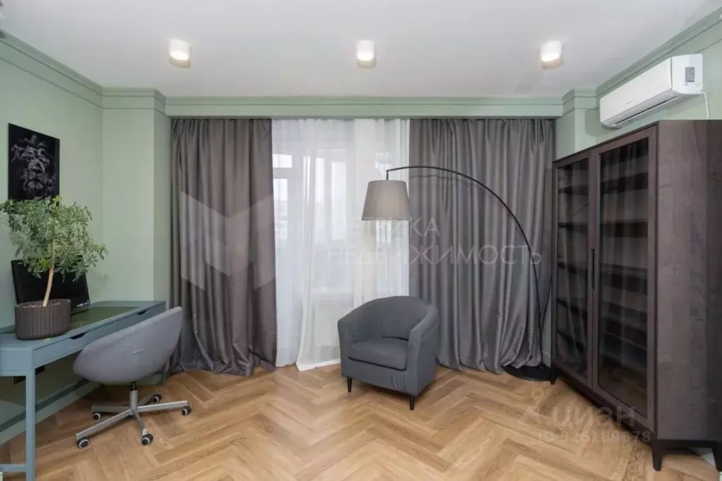 3-к кв. Тюменская область, Тюмень ул. 50 лет ВЛКСМ, 13к1 (119.0 м) - Фото 1