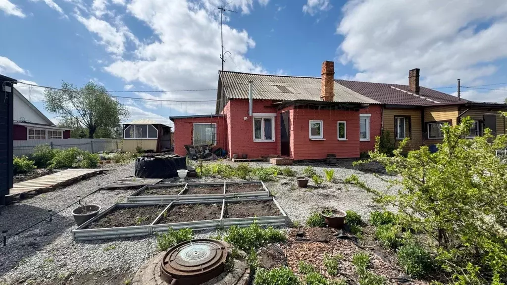 Дом в Омская область, Омск Старый Кировск мкр, пос. Мелиораторов, ул. ... - Фото 1