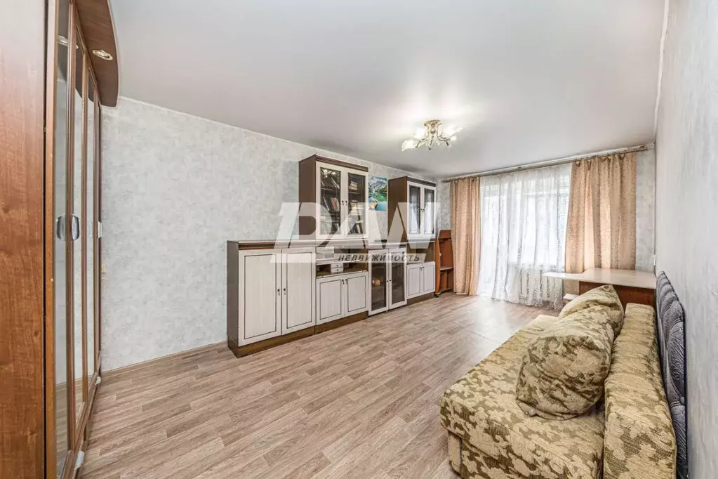 1-к кв. Челябинская область, Челябинск Российская ул., 59б (33.3 м) - Фото 1