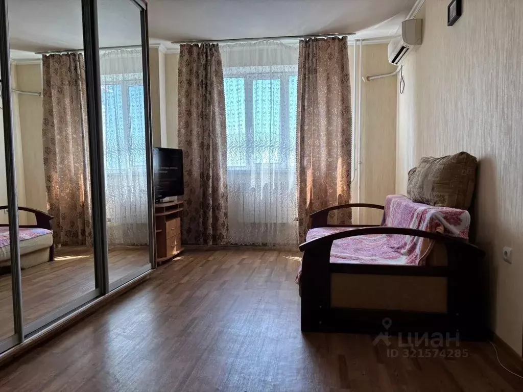 1-к кв. Ростовская область, Ростов-на-Дону Извилистая ул., 17 (40.0 м) - Фото 1