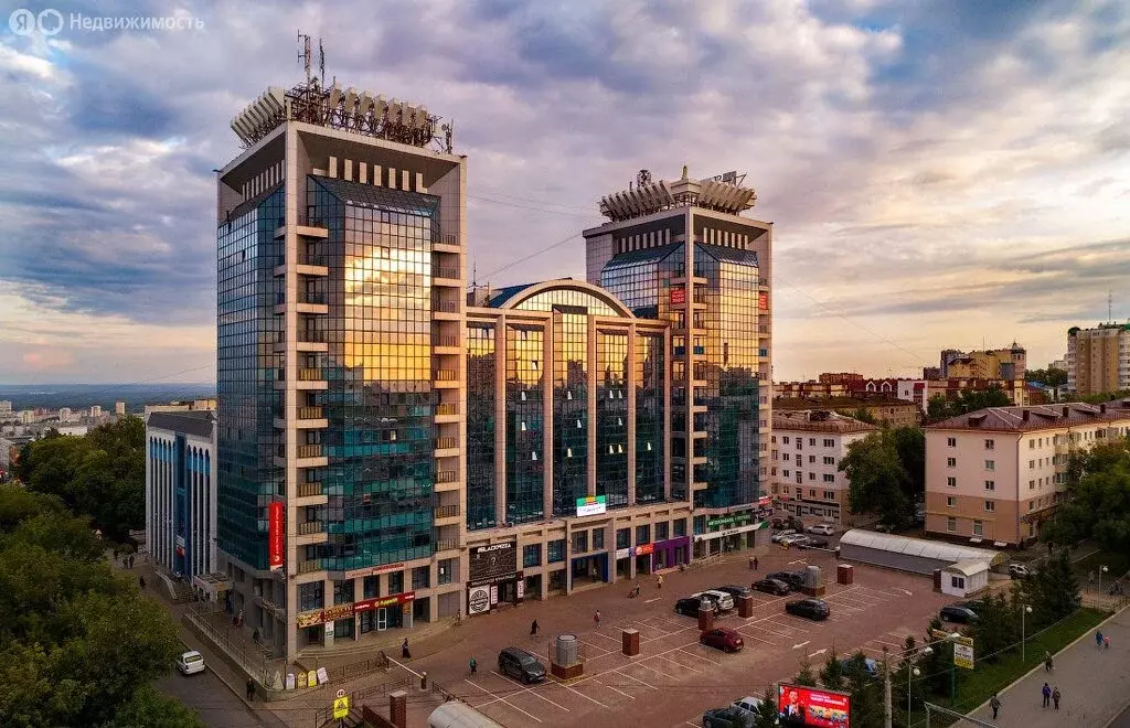 Офис (300 м) - Фото 1