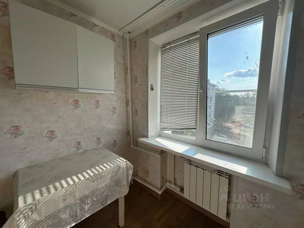 3-к кв. Самарская область, Чапаевск ул. Короленко, 68 (61.7 м) - Фото 2