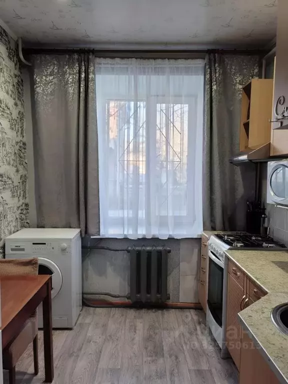 2-к кв. Оренбургская область, Новотроицк ул. Пушкина, 11 (41.8 м) - Фото 2