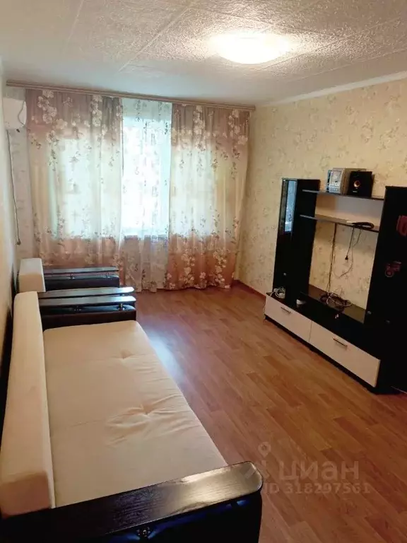 2-к кв. Оренбургская область, Новотроицк Уральская ул., 8А (43.0 м) - Фото 0