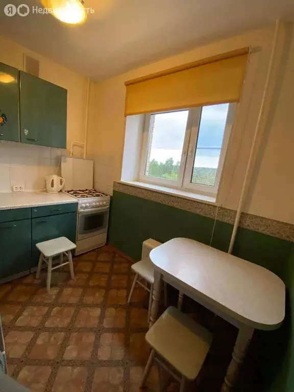 2-комнатная квартира: посёлок городского типа Нахабино, ... - Фото 1