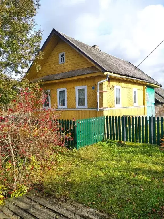 Дом в Новгородская область, Батецкий муниципальный округ, д. ... - Фото 1