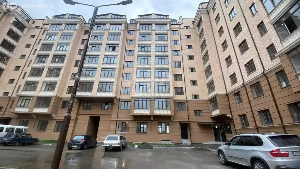1-комнатная квартира: Владикавказ, улица Курсантов-Кировцев, 4А (50 м) - Фото 1