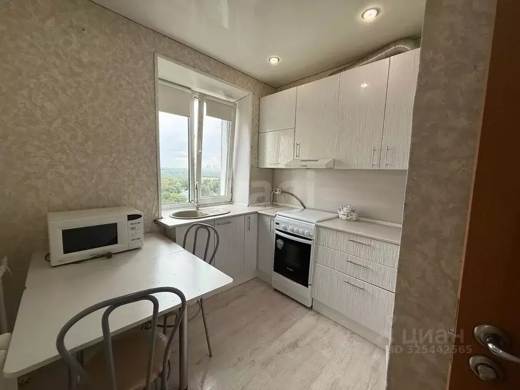 2-к кв. Башкортостан, Уфа Комсомольская ул., 35 (44.1 м) - Фото 1