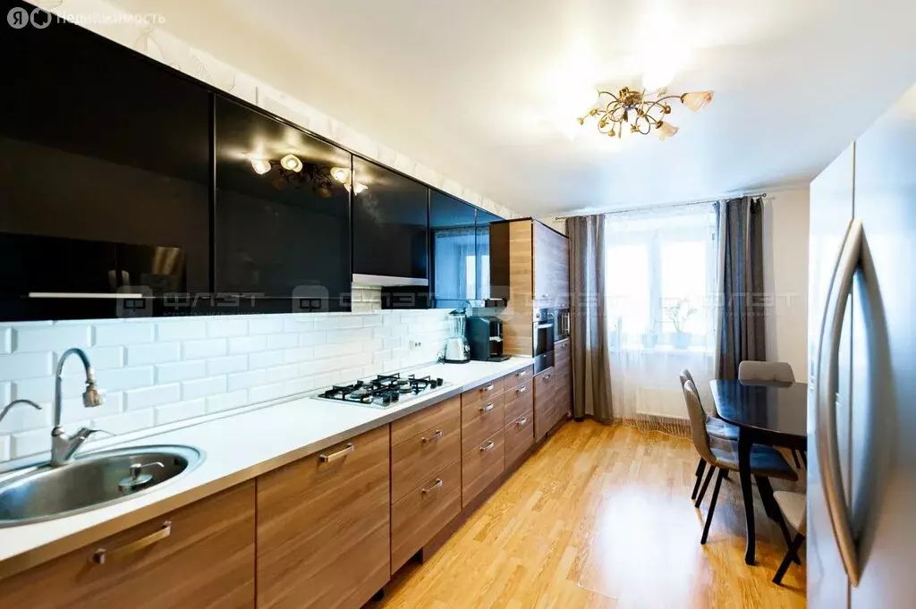 3-комнатная квартира: Казань, улица Фатыха Амирхана, 103 (96 м) - Фото 2