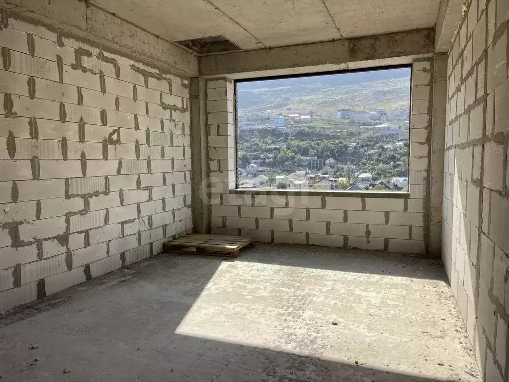 3-к кв. Дагестан, Махачкала ул. Генерала Омарова, 11В (107.0 м) - Фото 0