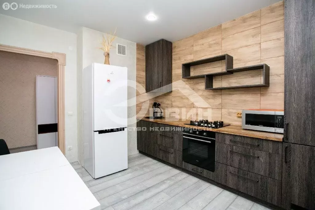 2-комнатная квартира: Калининград, Кипарисовая улица, 2 (63.9 м) - Фото 1