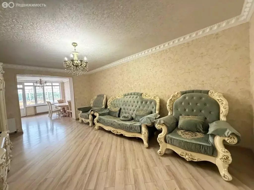 3-комнатная квартира: Нальчик, улица Байсултанова, 35 (131 м) - Фото 2