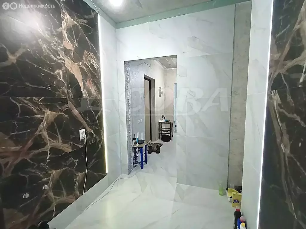 2-комнатная квартира: Тюмень, Дамбовская улица, 25к1 (55.7 м) - Фото 1