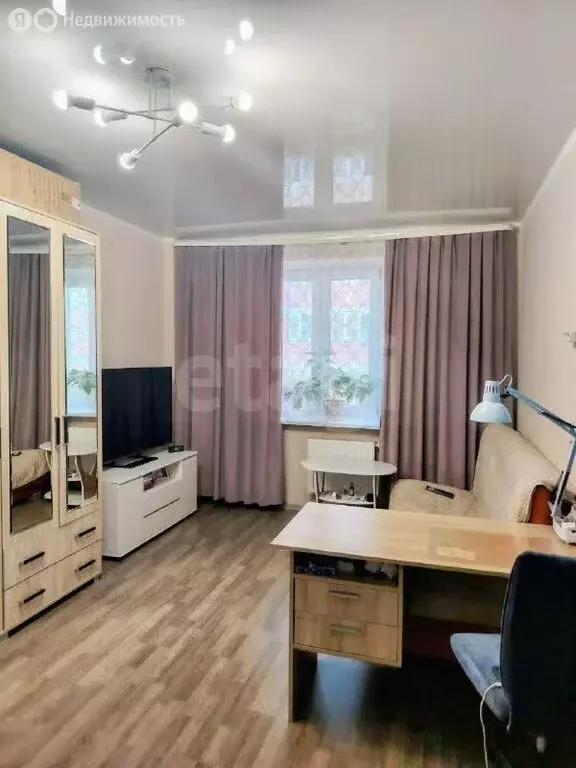 1-комнатная квартира: Тюмень, Депутатская улица, 110 (37.7 м) - Фото 2