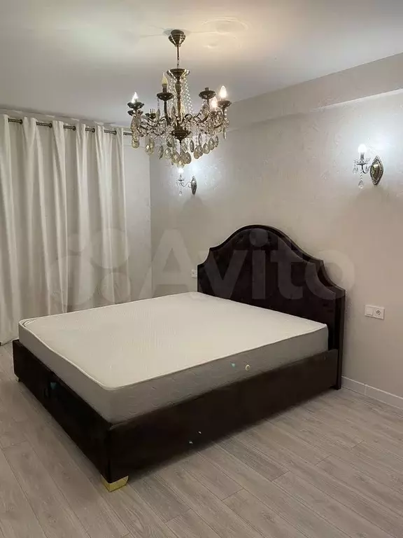 2-к. квартира, 75 м, 1/9 эт. - Фото 1