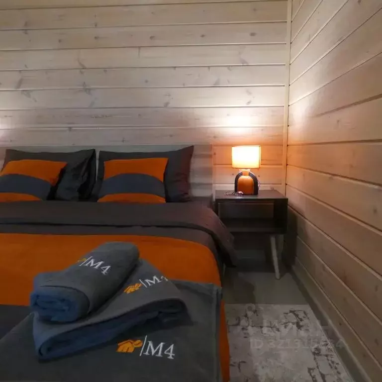 Дом в Воронежская область, Богучарский район, Поповское с/пос, с. ... - Фото 1