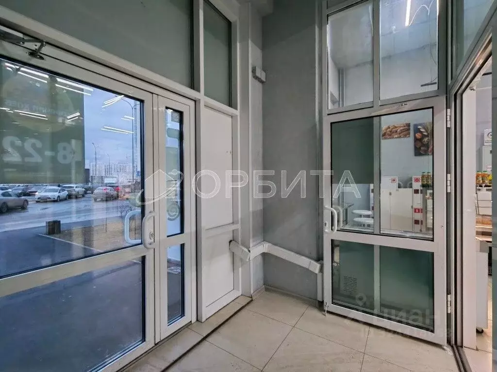 Помещение свободного назначения в Тюменская область, Тюмень ул. ... - Фото 2