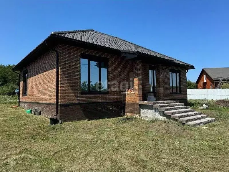 Дом в Белгородская область, Белгородский район, с. Стрелецкое 658 (70 ... - Фото 1