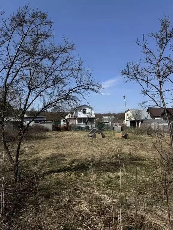Участок в Московская область, Серпухов городской округ, Дубки СНТ 70 ... - Фото 0