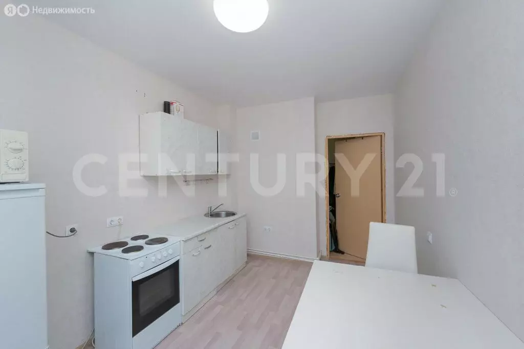 2-комнатная квартира: Пермь, улица Гусарова, 20 (67 м) - Фото 0