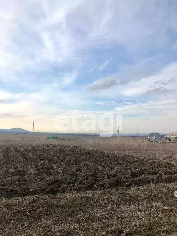 Участок в Краснодарский край, Новороссийск городской округ, Раевская ... - Фото 0