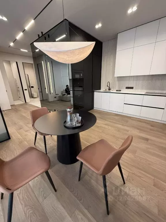 3-к кв. Москва ул. Василия Ланового, 3 (95.0 м) - Фото 0