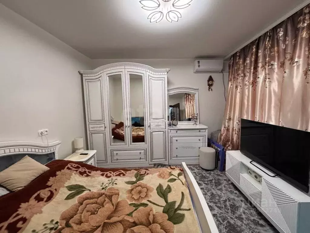 2-к кв. Крым, Симферополь ул. Караимская (39.8 м) - Фото 1