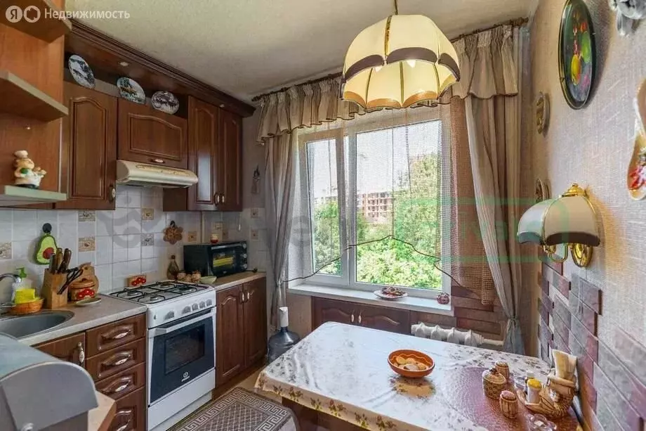 3-комнатная квартира: Калининград, улица Лейтенанта Яналова, 3 (61.5 ... - Фото 0