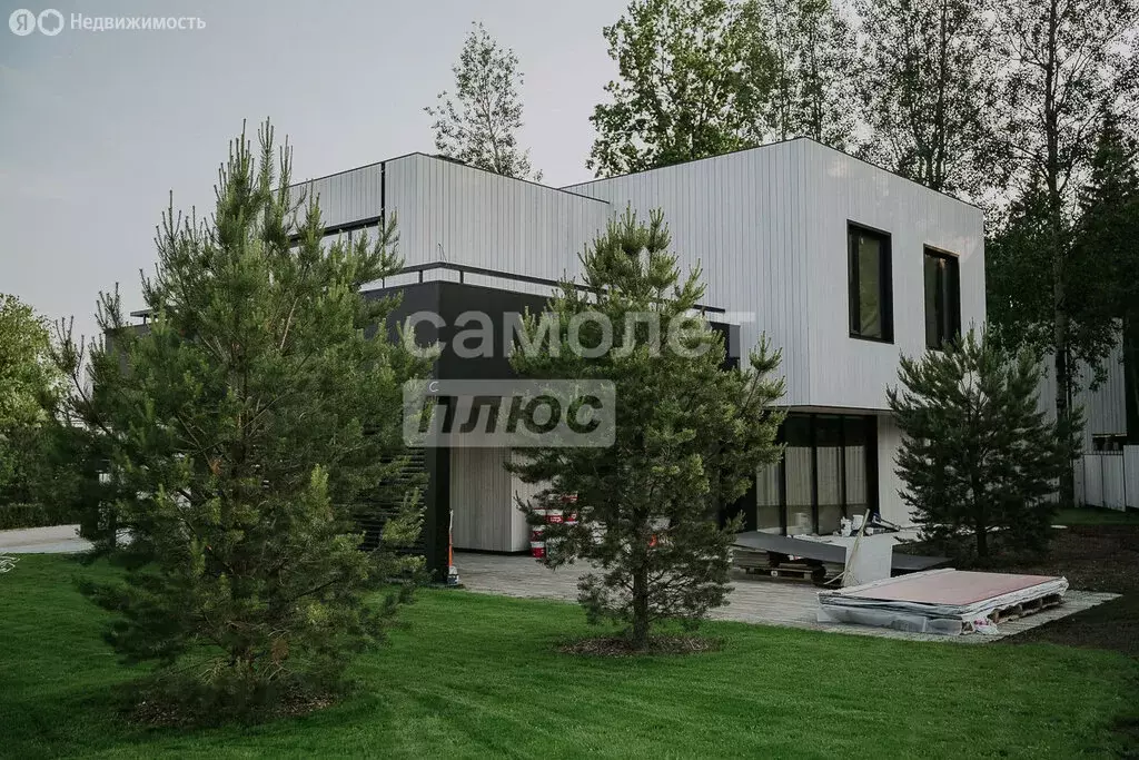 Дом в Московская область, Ильинское шоссе, 458 (235 м) - Фото 1