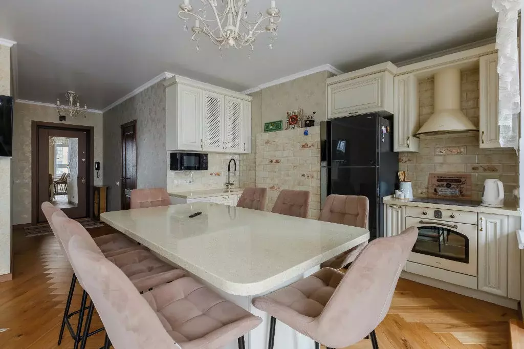 Продается 3-комнатная квартира - Фото 1