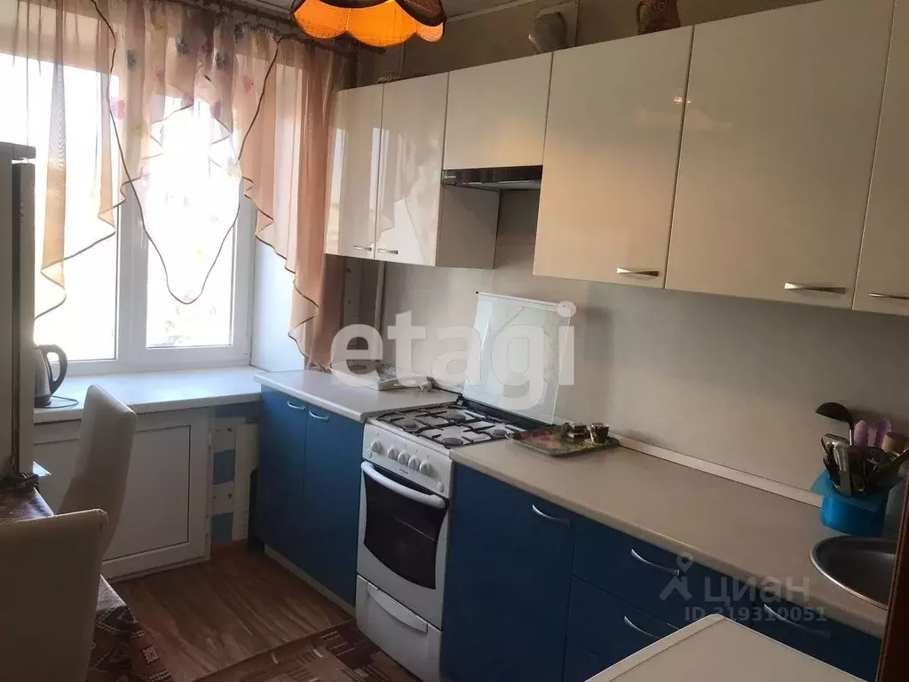 3-к кв. Башкортостан, Уфа ул. Заки Валиди, 60 (63.0 м) - Фото 0