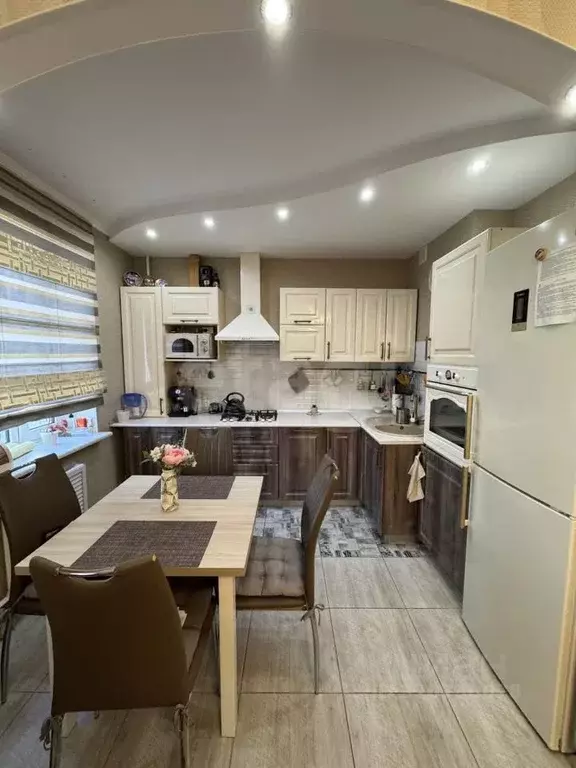 3-к кв. Коми, Ухта просп. Космонавтов, 15 (70.1 м) - Фото 1