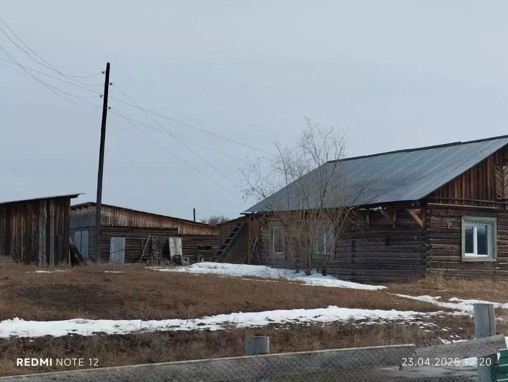 Дом в Саха (Якутия), Муниципальный район Хангаласский у., с. Октемцы  ... - Фото 2