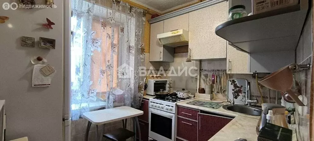 3-комнатная квартира: Белгород, улица 5 Августа, 20 (51 м) - Фото 1
