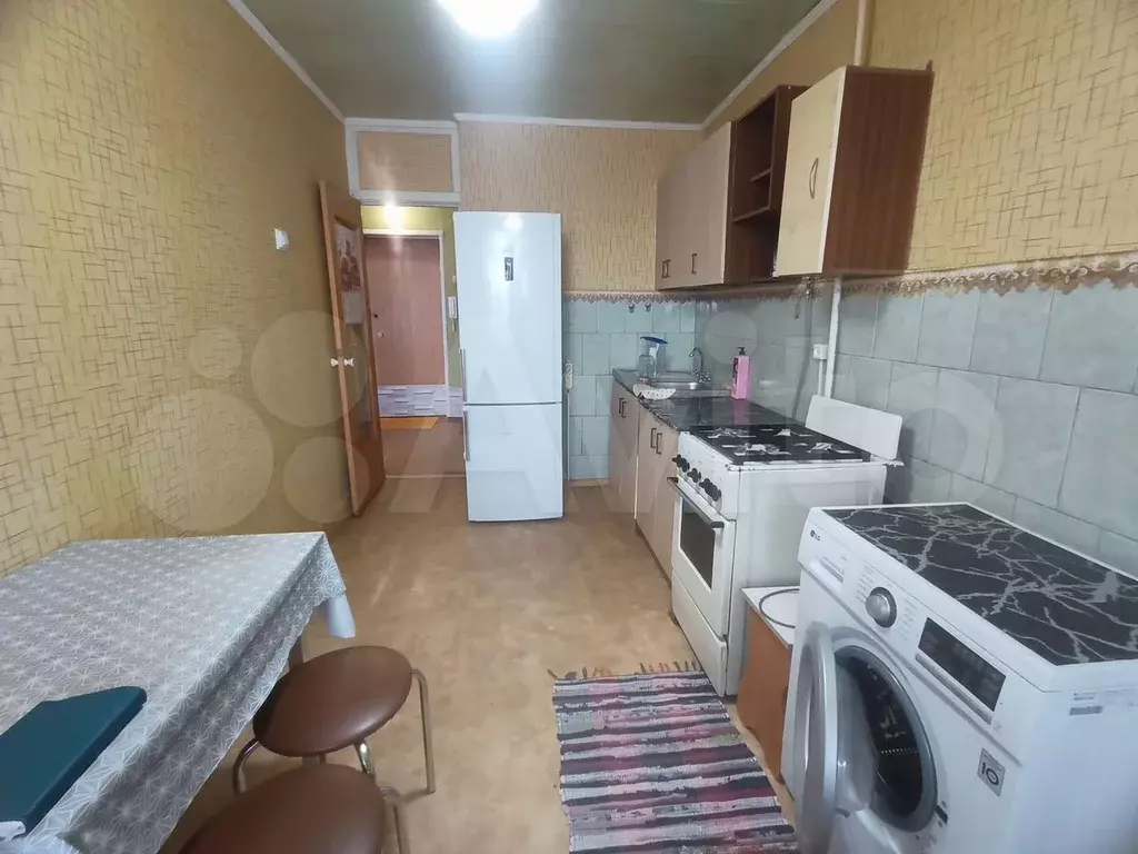 1-к. квартира, 40 м, 9/9 эт. - Фото 0