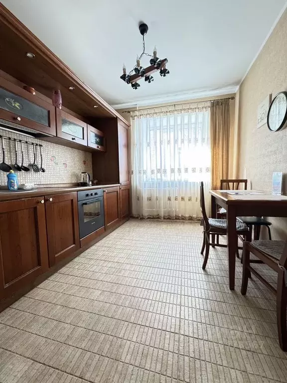 2-к кв. Тюменская область, Тюмень Мельничная ул., 8 (68.0 м) - Фото 1