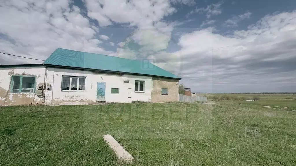 Участок в Башкортостан, Кушнаренковский сельсовет, с. Тарабердино ул. ... - Фото 0