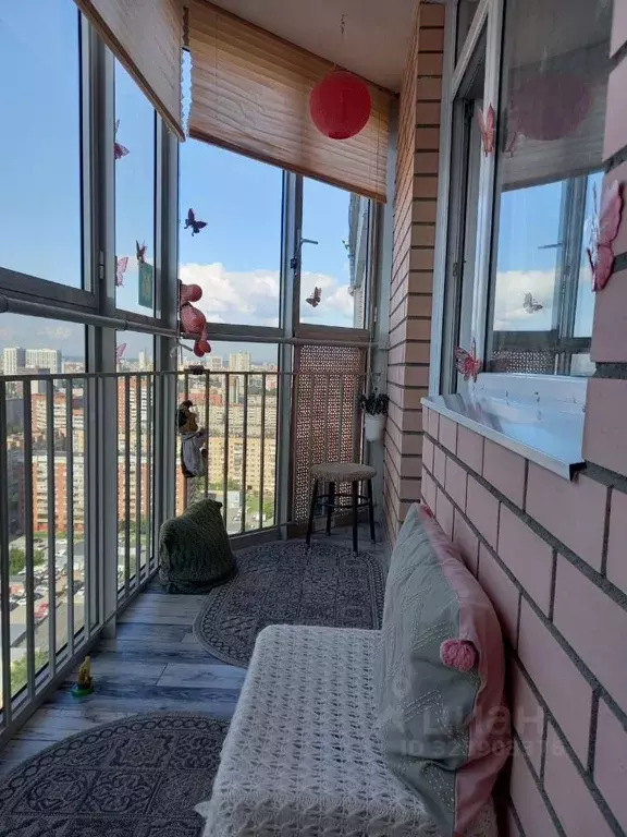 2-к кв. Свердловская область, Екатеринбург ул. Ирбитская, 8 (77.0 м) - Фото 2