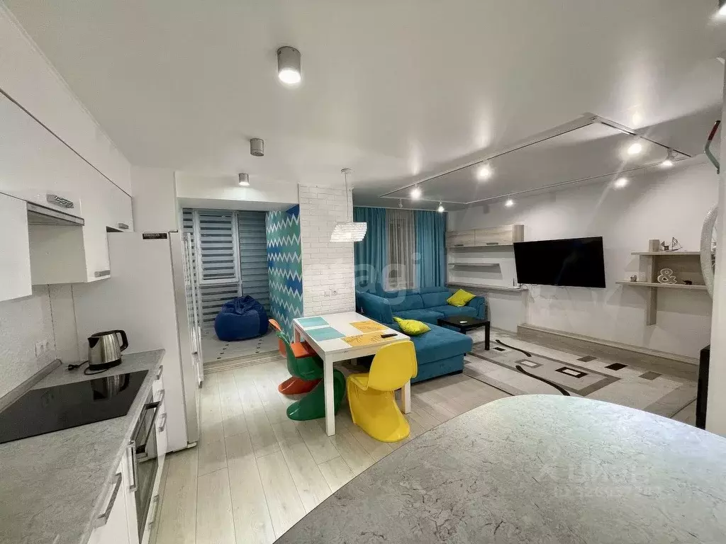 1-к кв. Тюменская область, Тюмень ул. Николая Чаплина, 130 (84.0 м) - Фото 2