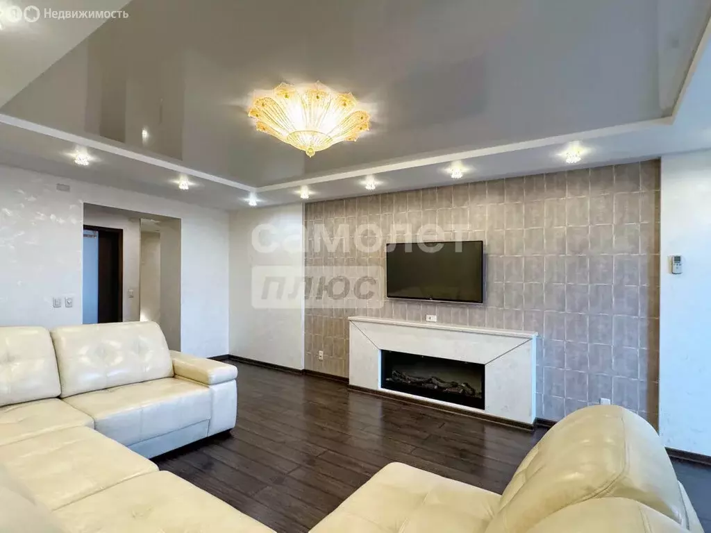 4-комнатная квартира: Киров, Красноармейская улица, 3А (144 м) - Фото 1