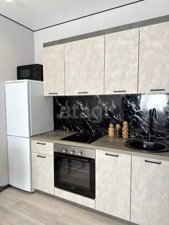 Студия Тюменская область, Тюмень ул. Тимофея Чаркова, 87 (26.0 м) - Фото 0