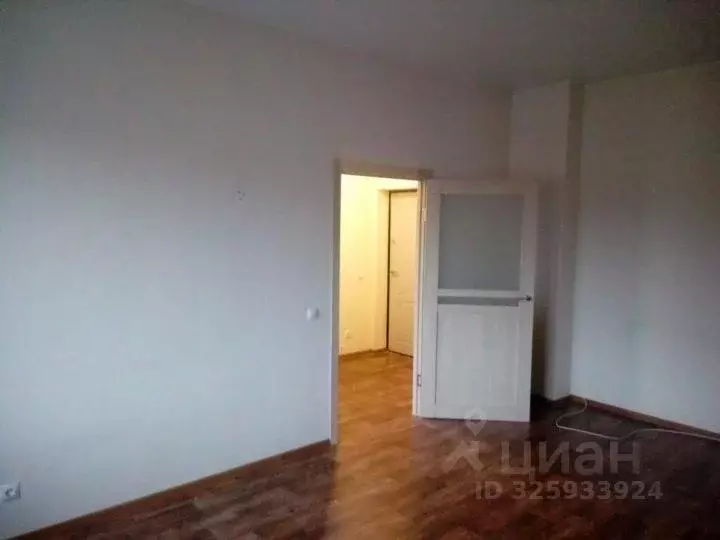 1-к кв. Красноярский край, Красноярск Парусная ул., 8 (40.0 м) - Фото 1