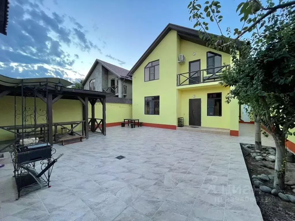 Дом в Дагестан, Махачкала Караман-5 мкр, туп. 3-й Хвойный, 16 (180 м) - Фото 0