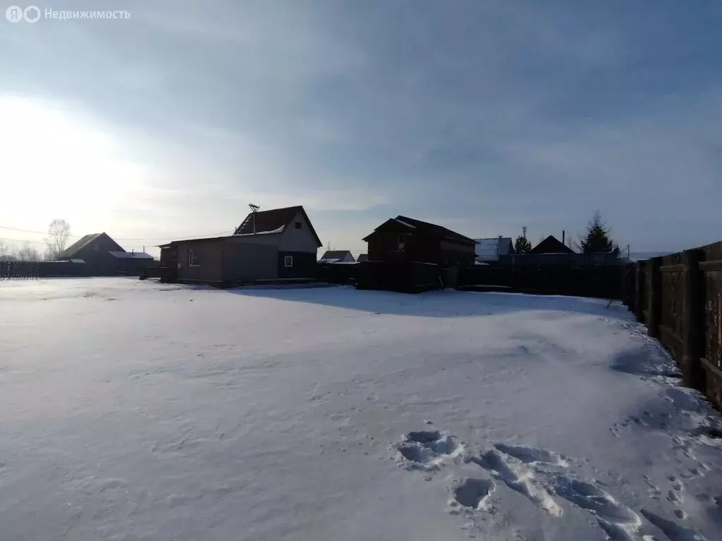 Дом в село Угдан, Прибрежная улица, 9 (50 м) - Фото 1