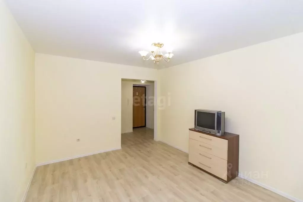 1-к кв. Тюменская область, Тюмень Амурская ул., 39 (37.0 м) - Фото 0